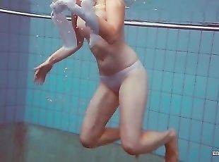 Medence, Bikini, Víz alatt